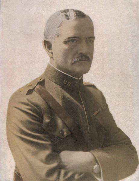 Le général Pershing